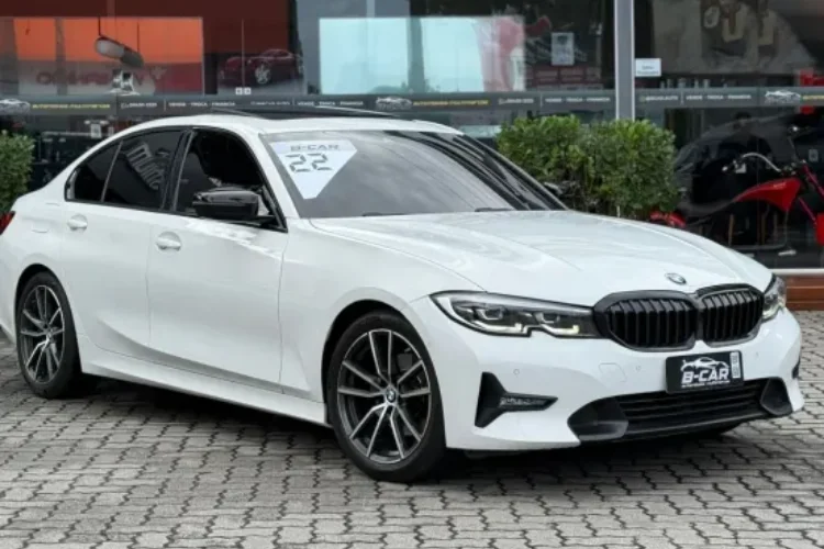 320i (2)