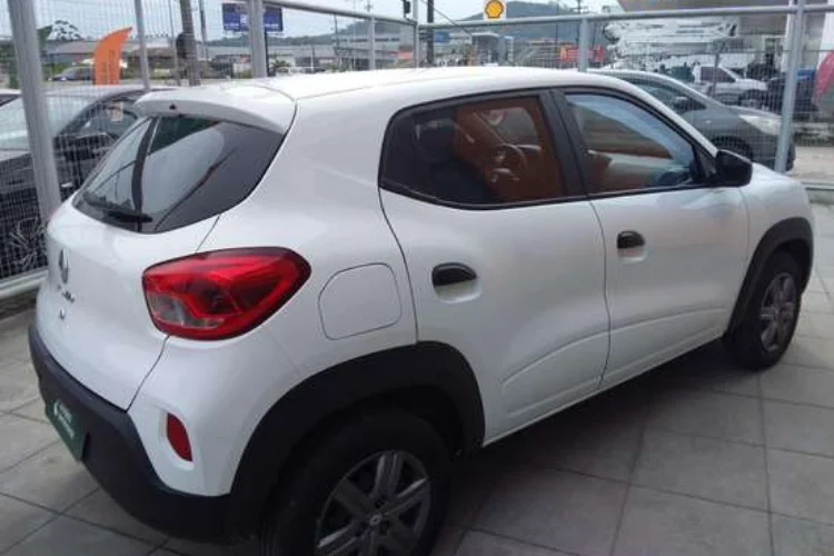 kwid (4)