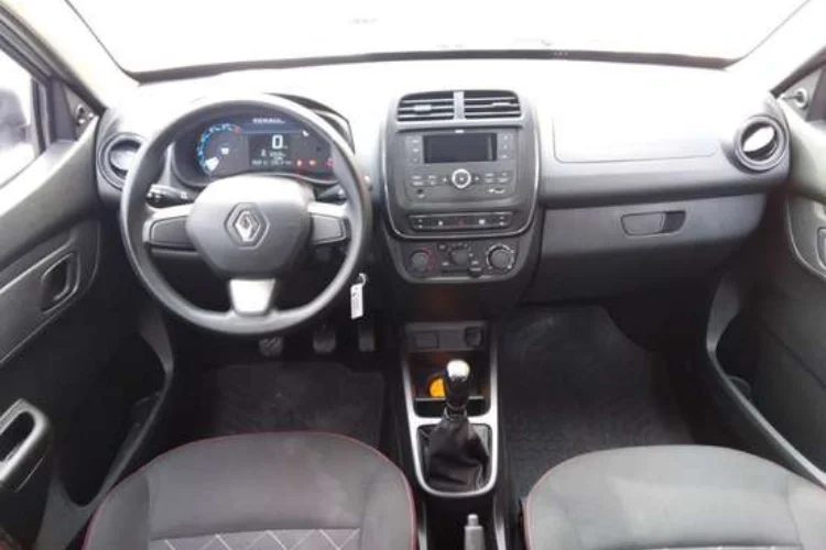 kwid (8)